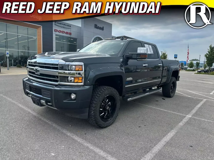 2019 Chevrolet Silverado 2500HD High Country photo 1