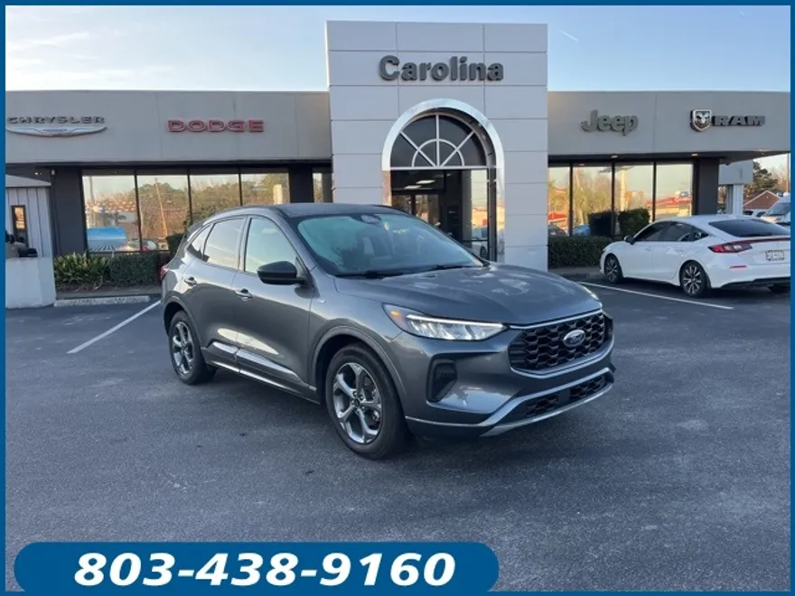 2023 Ford Escape ST-Line photo 1
