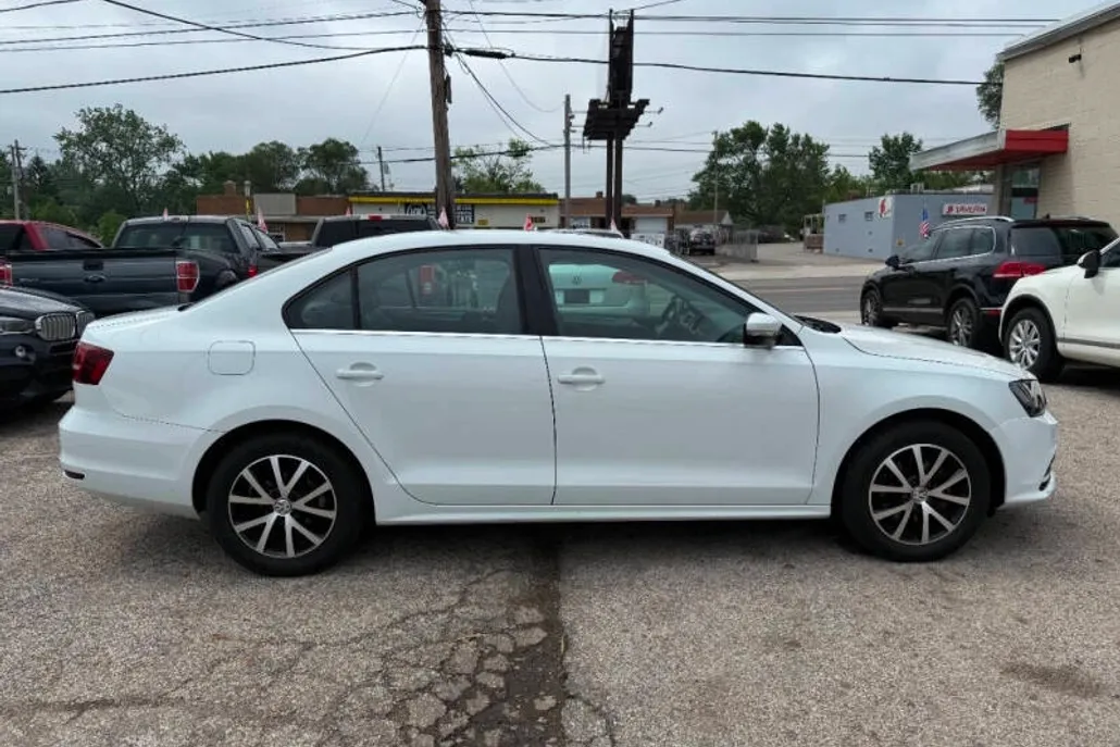 2018 Volkswagen Jetta 1.4T SE photo 1