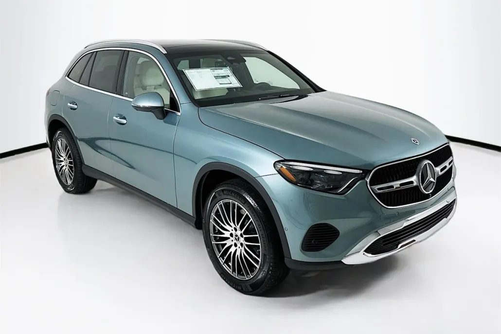 2026 Mercedes Benz GLC 300 4MATIC photo 1
