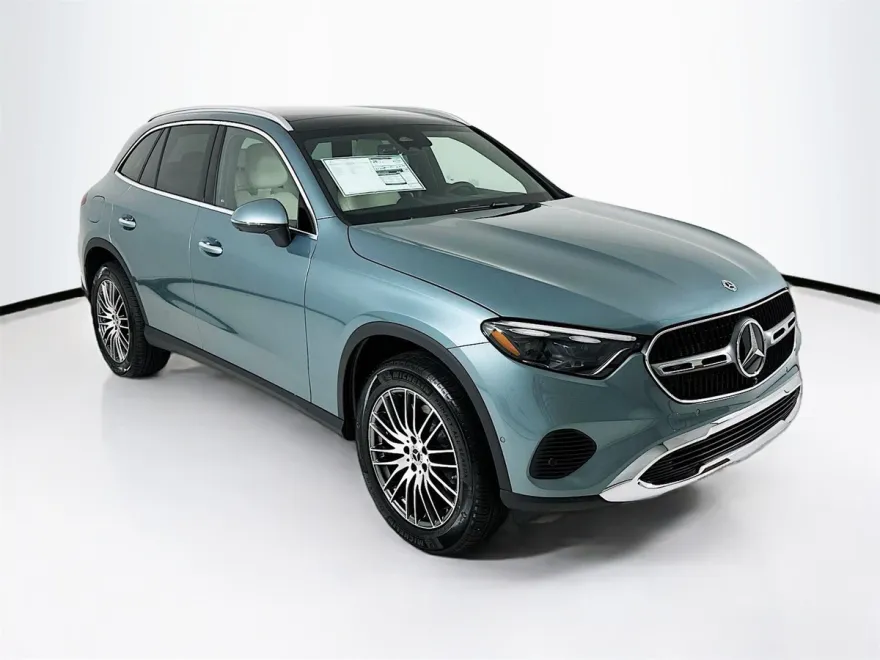 2026 Mercedes Benz GLC 300 4MATIC photo 1