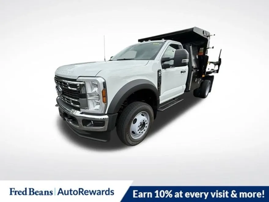 2025 Ford F-550 XL photo 1