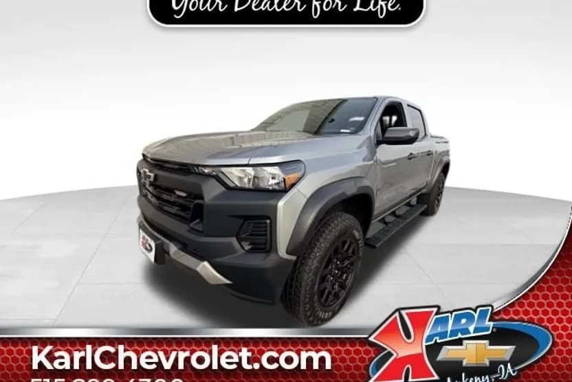 2025 Chevrolet Colorado Trail Boss photo 1