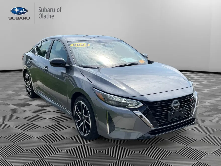 2024 Nissan Sentra SR photo 1