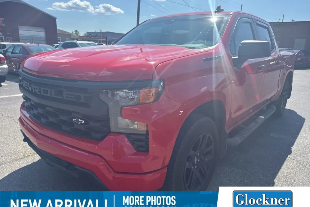 2022 Chevrolet Silverado 1500 Custom photo 1