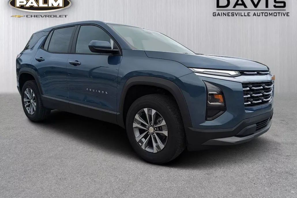 2026 Chevrolet Equinox LT photo 1