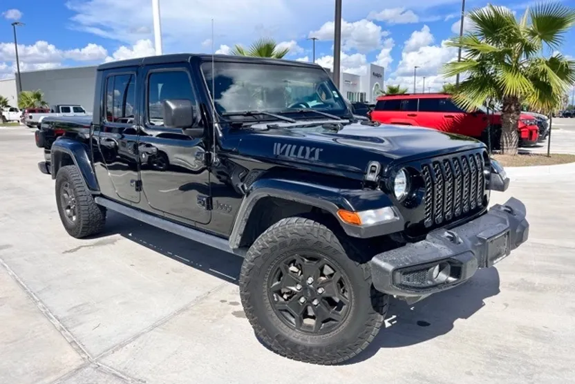 2023 Jeep Gladiator Willys photo 1