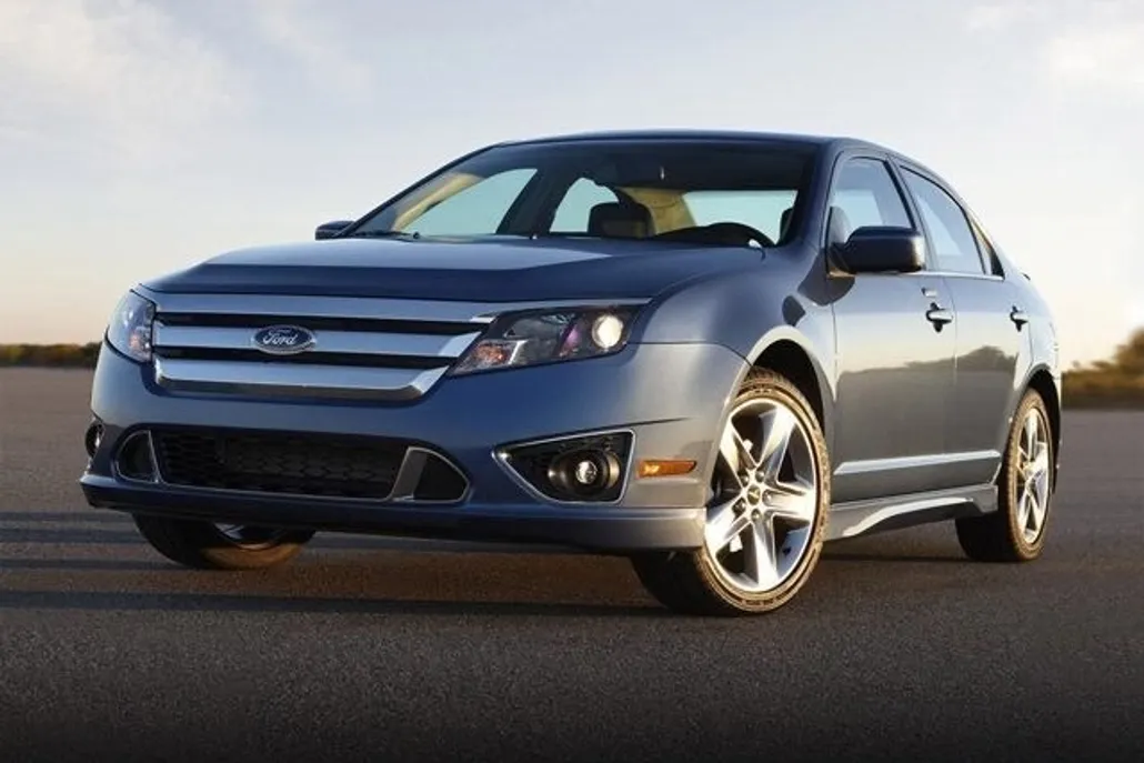 2011 Ford Fusion Sport photo 1