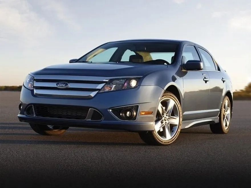 2011 Ford Fusion Sport photo 1