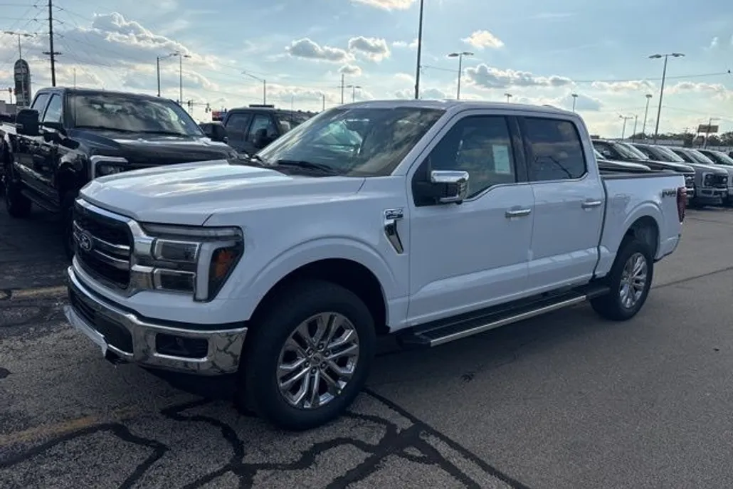2025 Ford F-150 Lariat photo 1