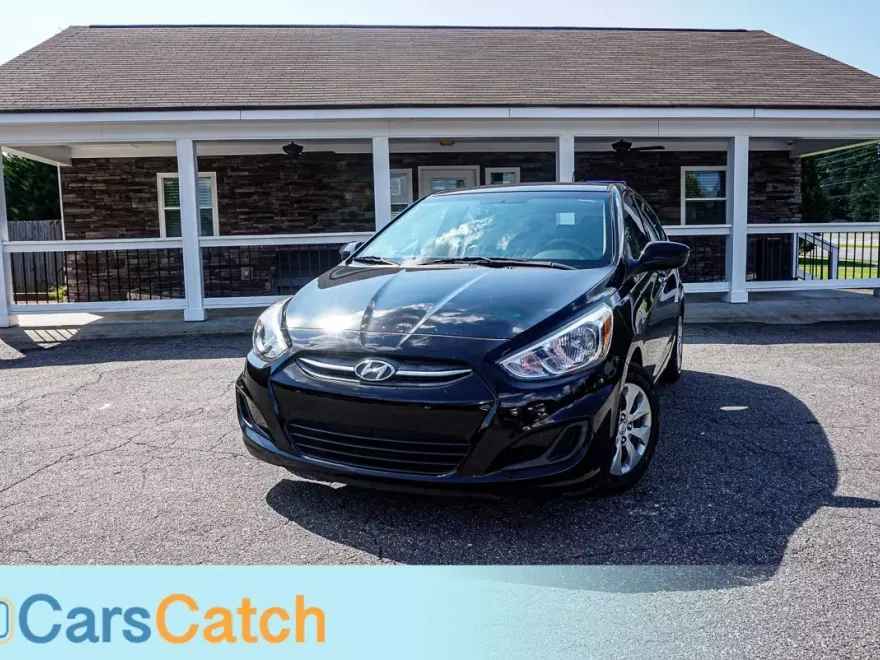 2017 Hyundai Accent SE photo 1