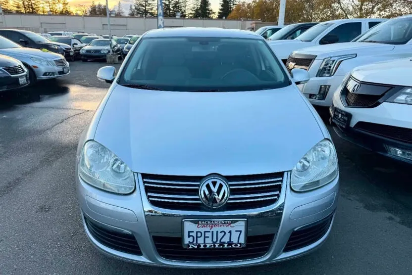 2005 Volkswagen Jetta 2.5 photo 1