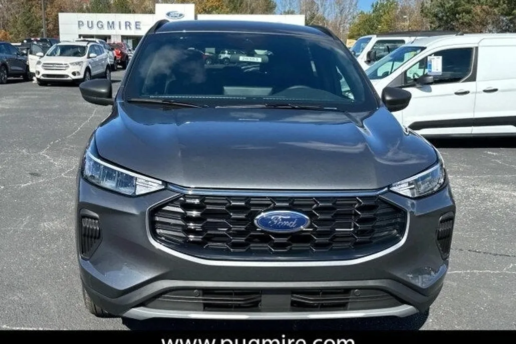 2025 Ford Escape ST-Line photo 1