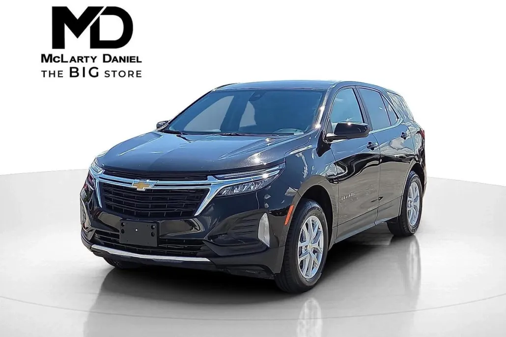 2024 Chevrolet Equinox LT photo 1