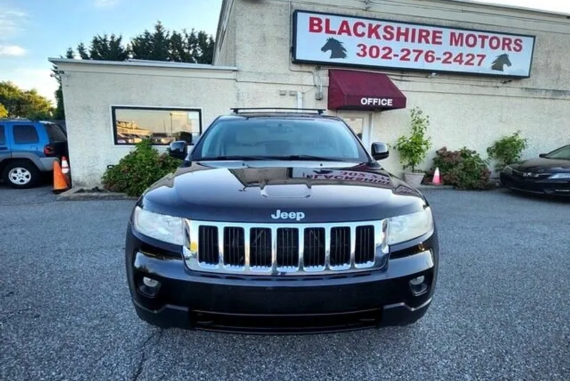 2012 Jeep Grand Cherokee Laredo photo 1
