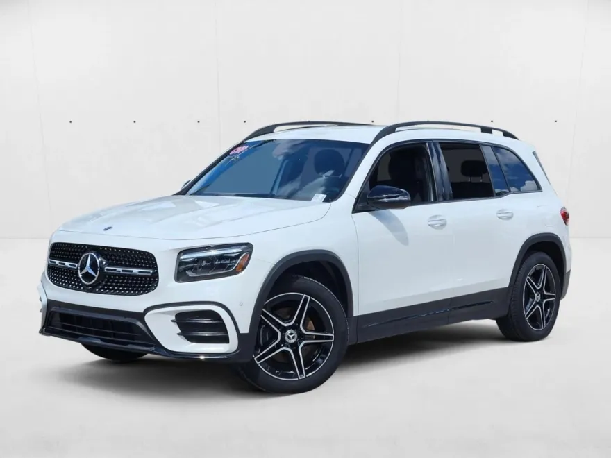 2025 Mercedes Benz GLB 250 photo 1