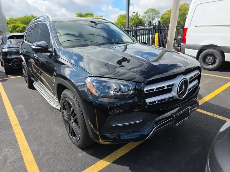 2023 Mercedes Benz GLS 450 4MATIC photo 1