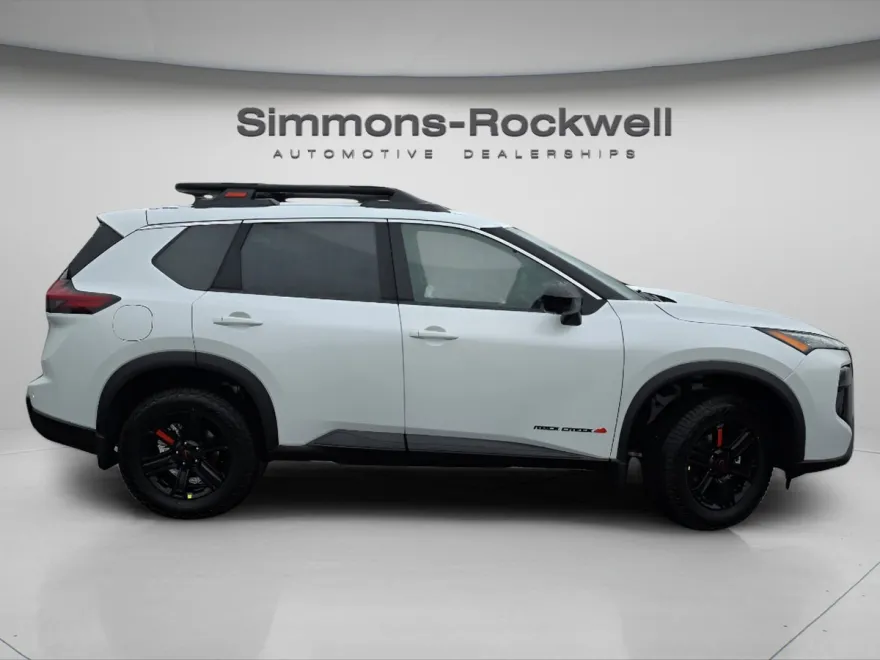 2026 Nissan Rogue SV photo 1