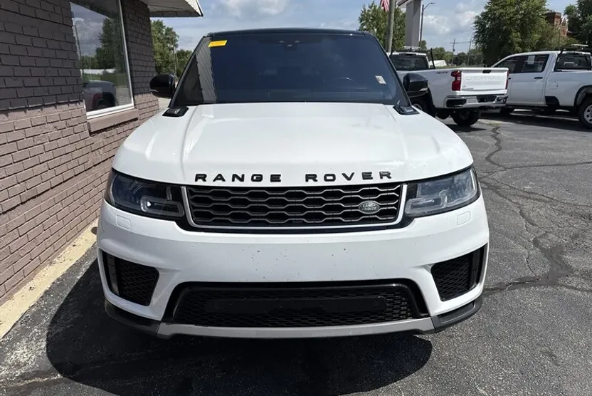 2018 Land Rover Range Rover Sport SE photo 1
