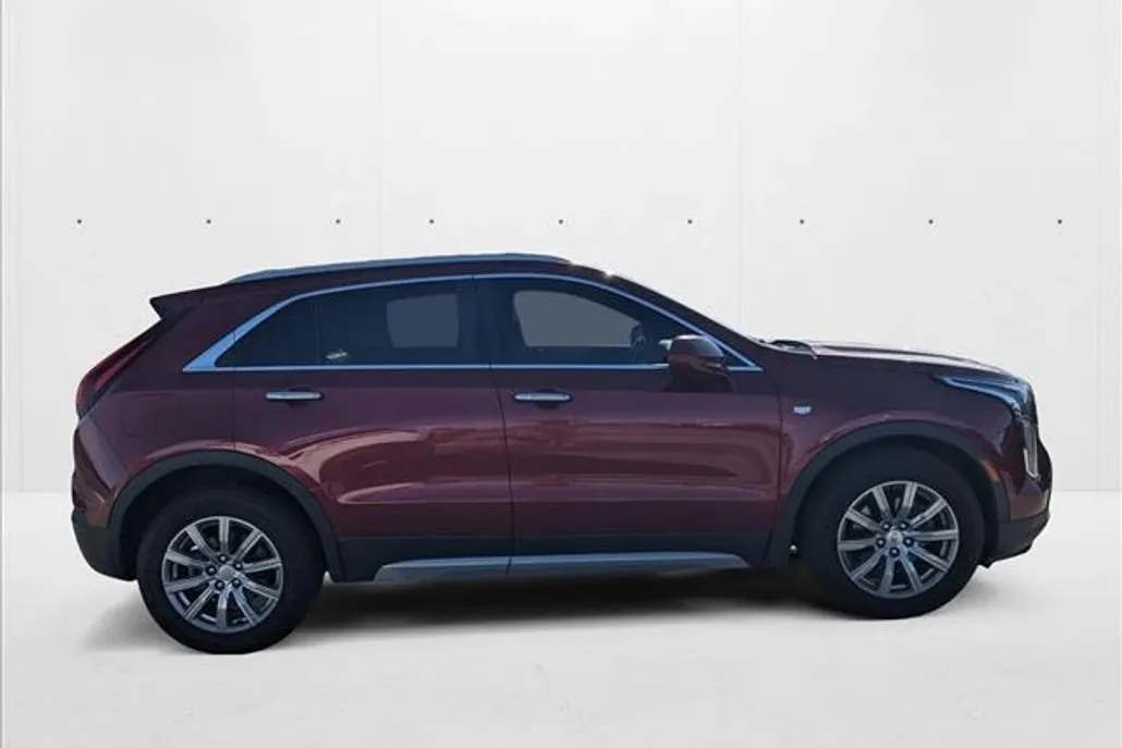 2019 Cadillac XT4 Premium Luxury photo 1
