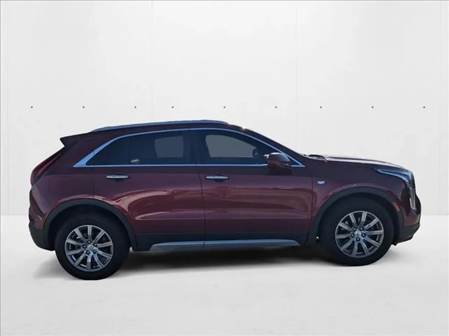 2019 Cadillac XT4 Premium Luxury photo 1