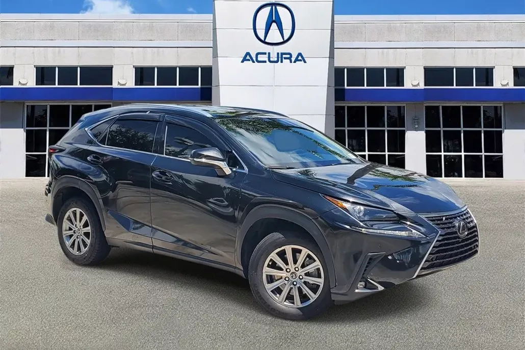2021 Lexus NX 300 photo 1