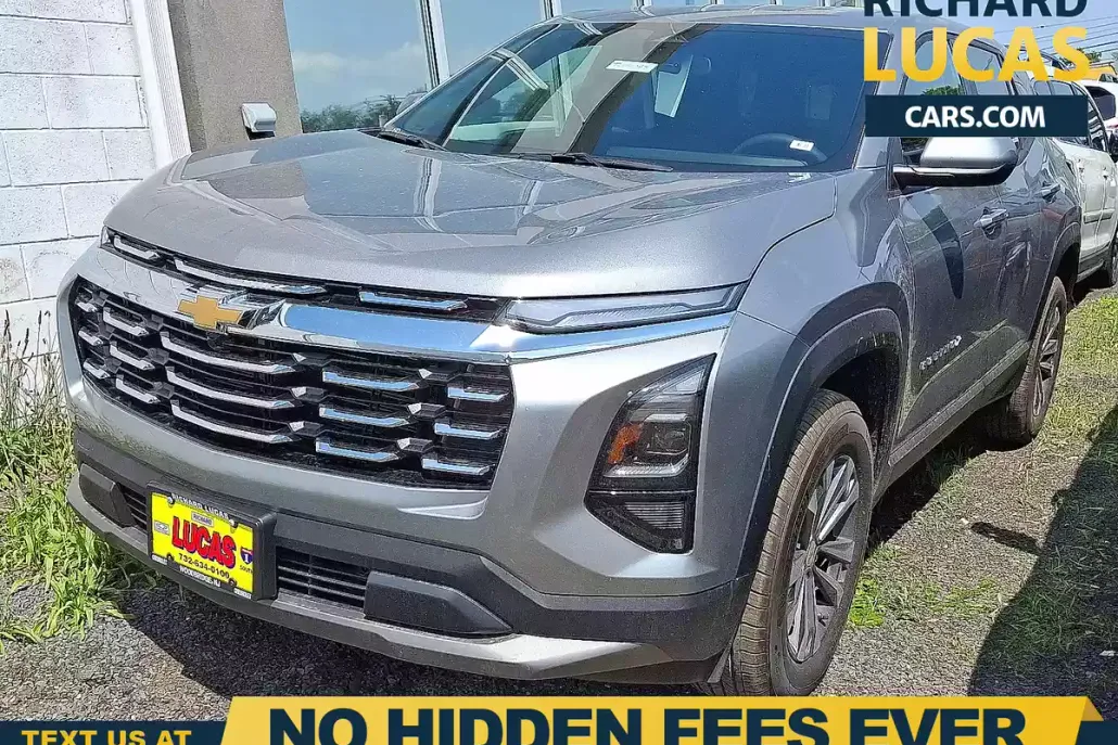2026 Chevrolet Equinox LT photo 1