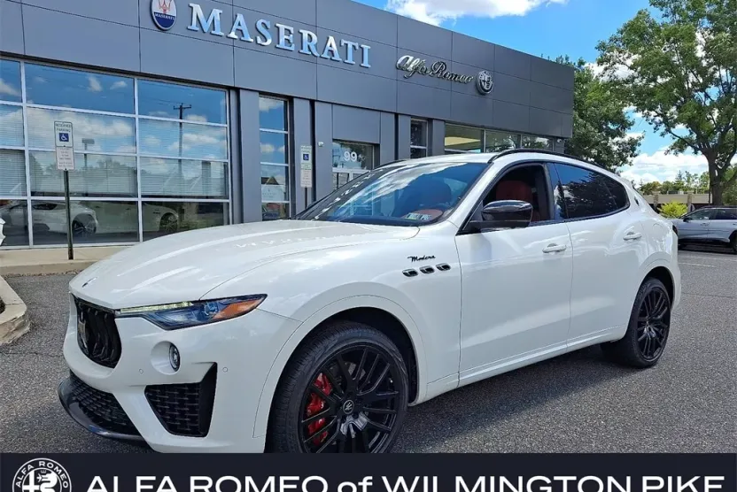 2022 Maserati Levante Modena photo 1