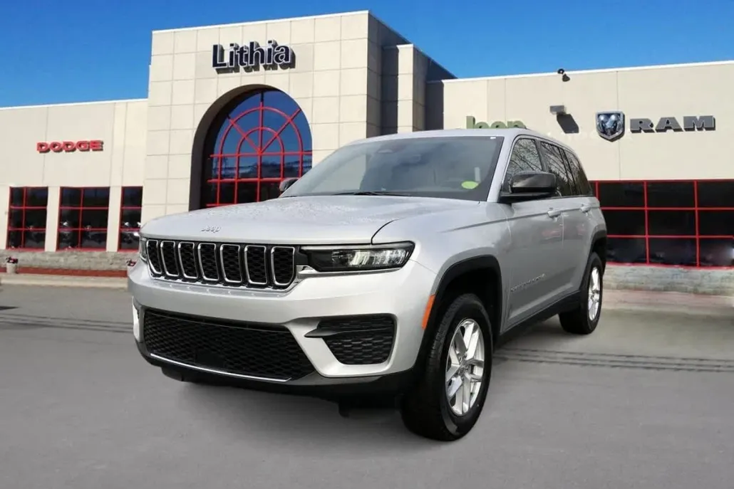 2025 Jeep Grand Cherokee Laredo X photo 1