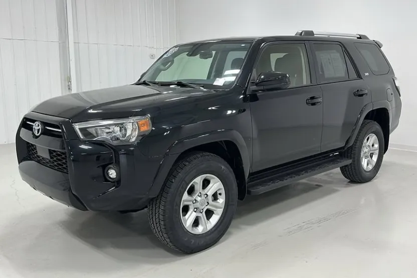 2024 Toyota 4Runner SR5 photo 1
