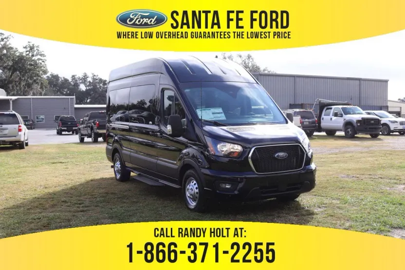 2024 Ford Transit Passenger photo 1