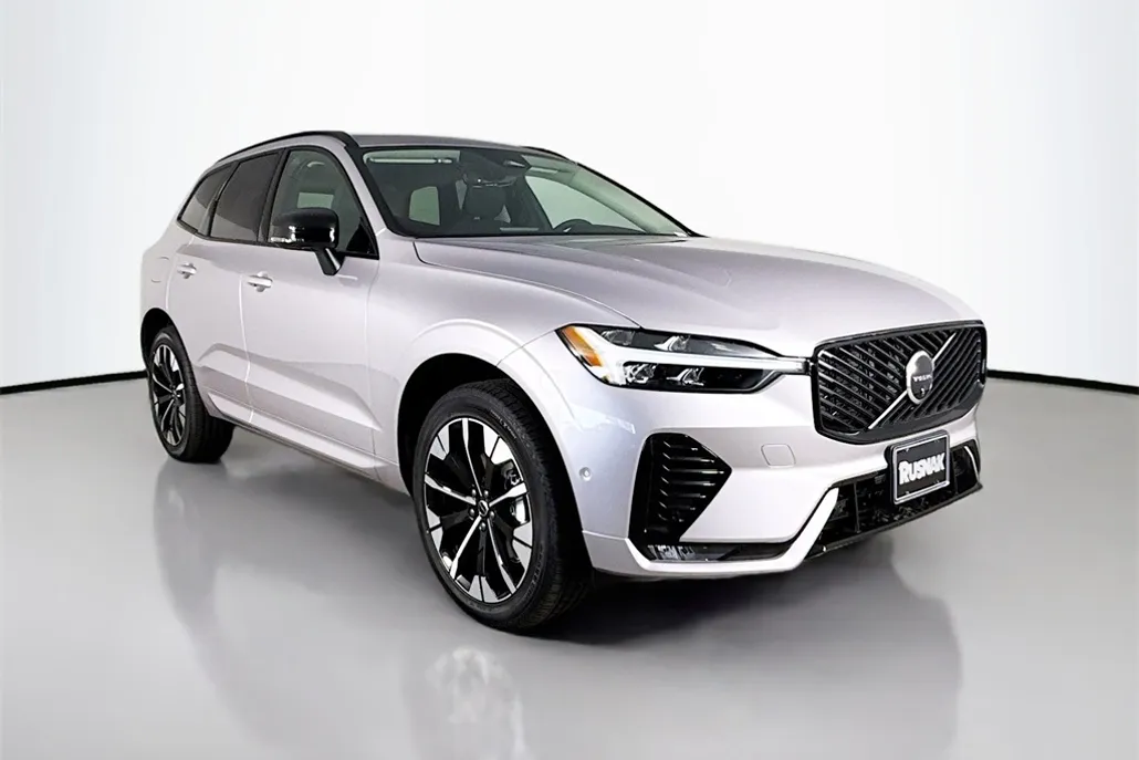 2026 Volvo XC60 B5 Plus photo 1