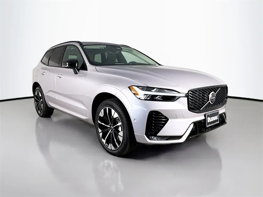 2026 Volvo XC60 B5 Plus photo 1