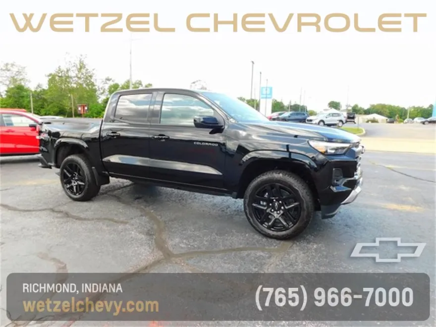 2025 Chevrolet Colorado Z71 photo 1
