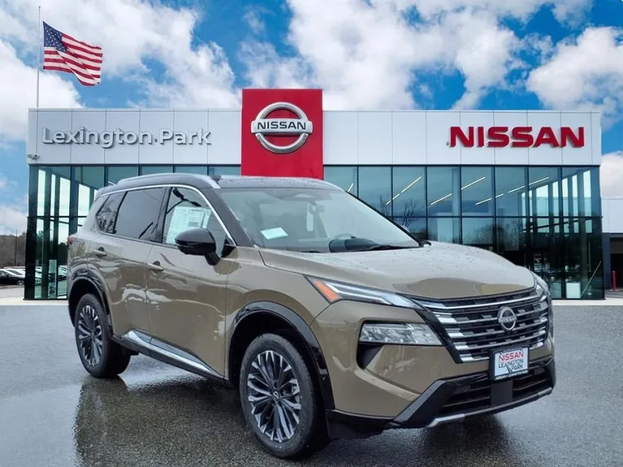 2025 Nissan Rogue AWD Platinum photo 1