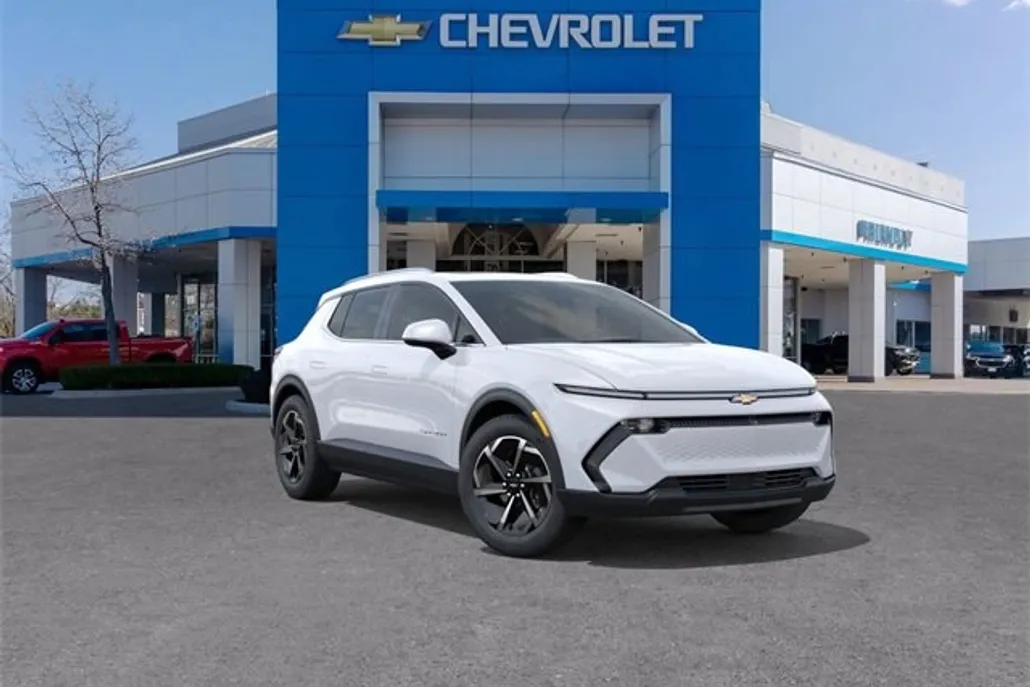 2026 Chevrolet Equinox EV 1LT photo 1
