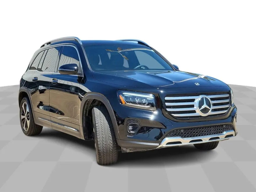 2024 Mercedes Benz GLB 250 photo 1