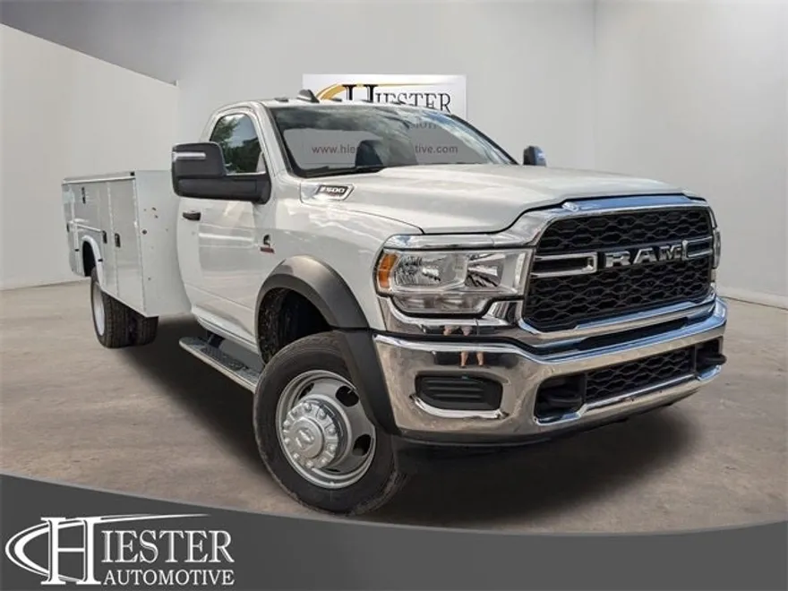 2024 Ram 5500 photo 1