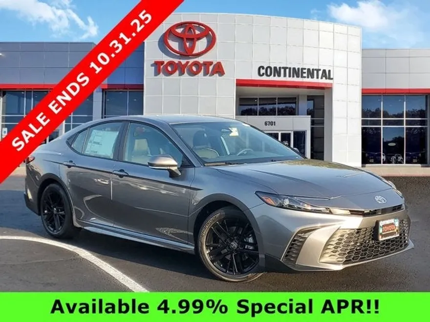 2026 Toyota Camry SE photo 1