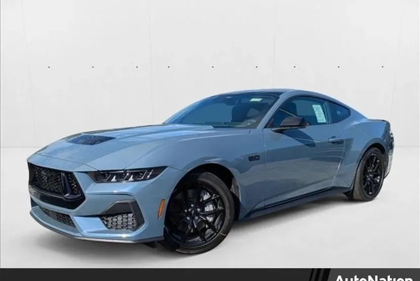 2025 Ford Mustang GT photo 1