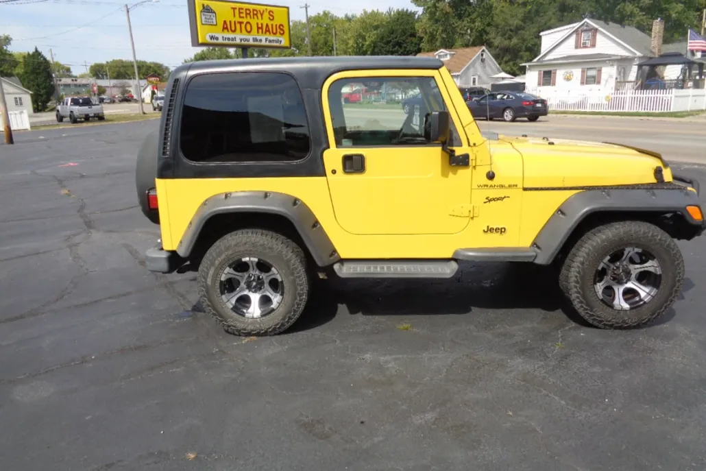 2002 Jeep Wrangler Two-Door Sport photo 1