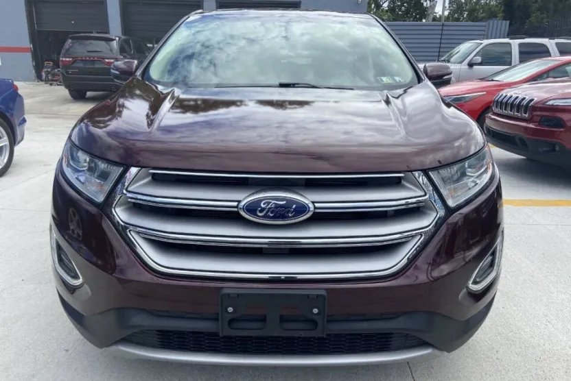 2017 Ford Edge SEL photo 1