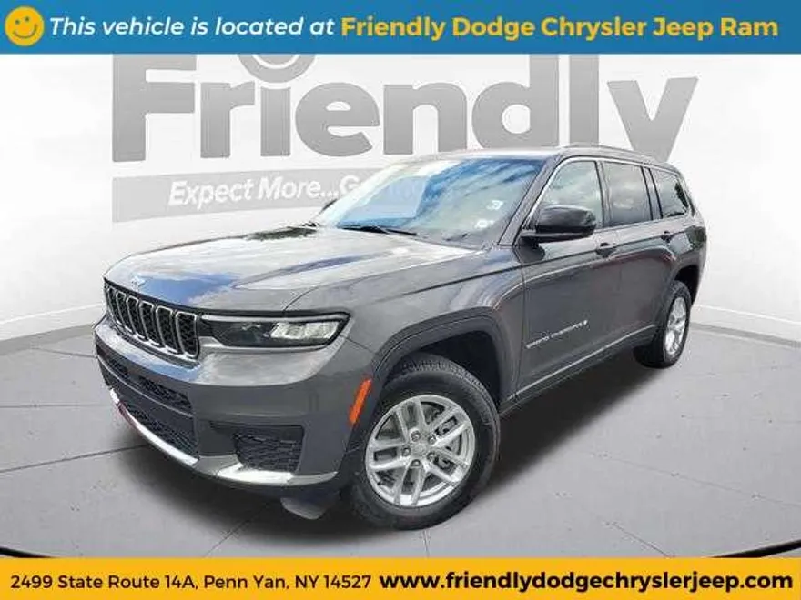 2025 Jeep Grand Cherokee Laredo photo 1