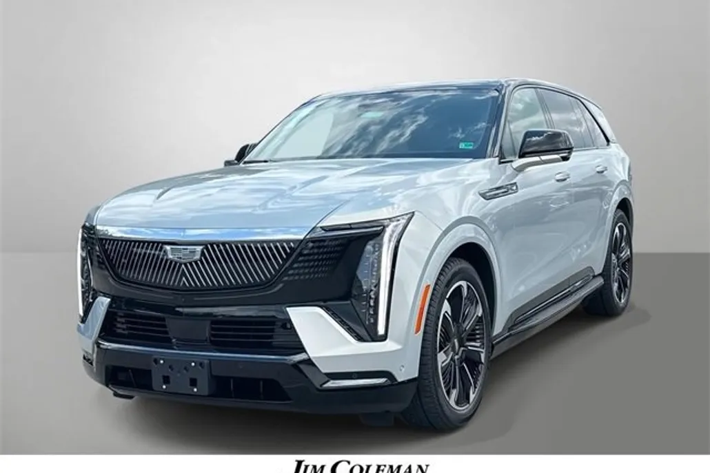 2025 Cadillac Escalade IQ Sport photo 1