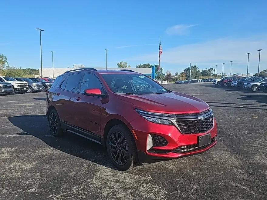 2023 Chevrolet Equinox RS photo 1