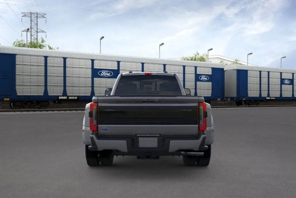 2026 Ford F-450 photo 1