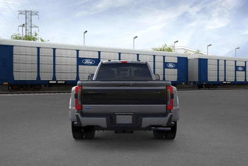 2026 Ford F-450 photo 1
