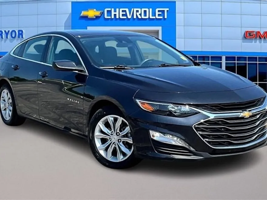 2023 Chevrolet Malibu 1LT photo 1