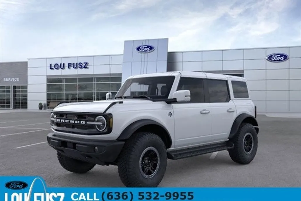 2025 Ford Bronco Outer Banks photo 1