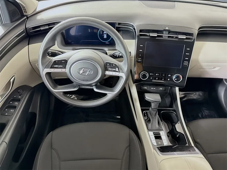 2024 Hyundai Tucson SE photo 1